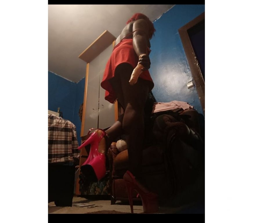 Gay Liège Liège-Centrum - Photos Vivastreet Trasveti en manque d' une grosse bite en bouche 🍌😛