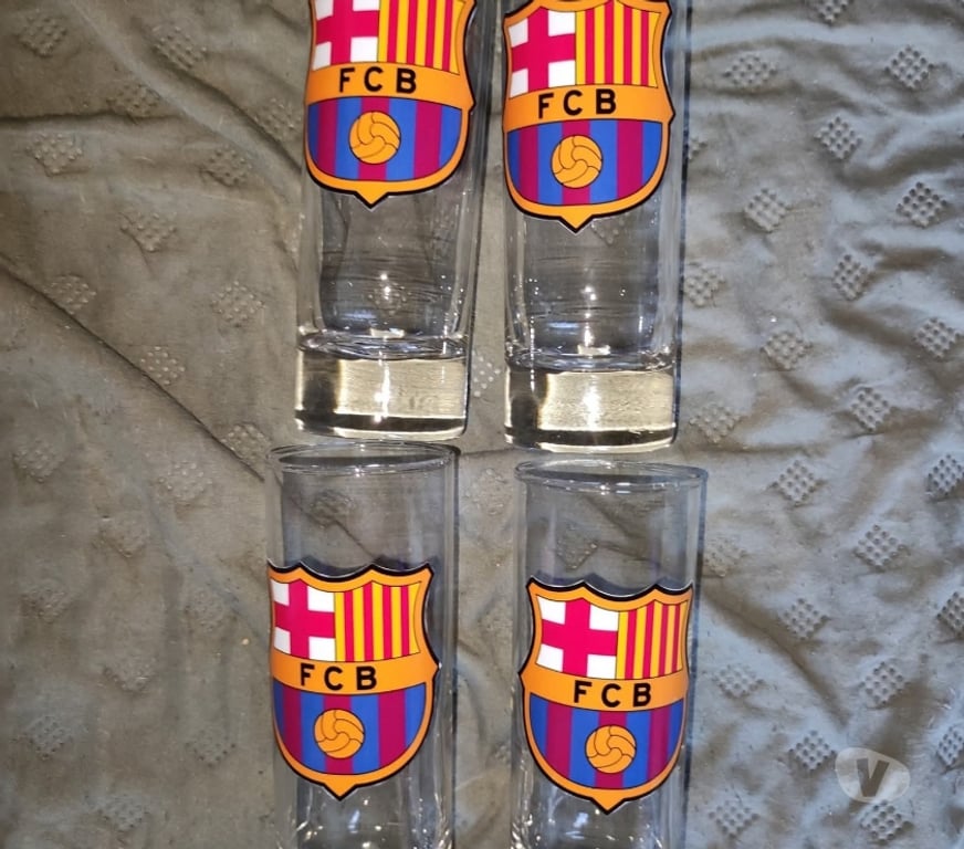 Décoration - art Binche Binche-Centrum - Photos Vivastreet Verres clubs de foot