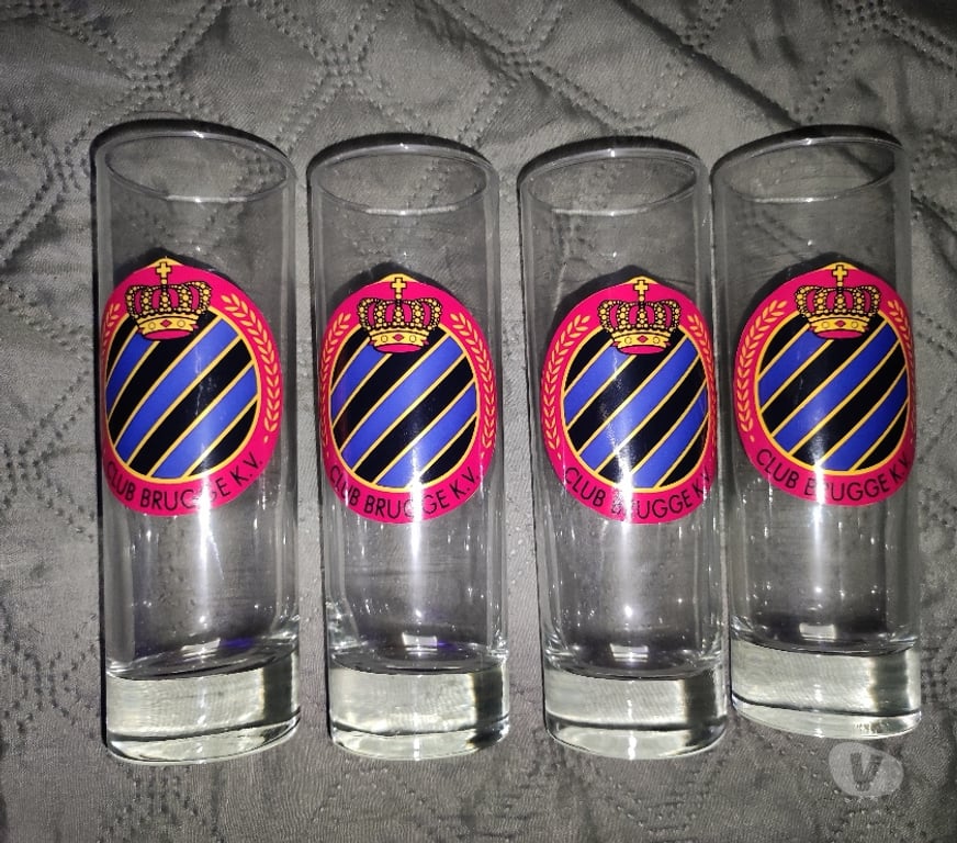 Décoration - art Binche Binche-Centrum - Photos Vivastreet Verres clubs de foot