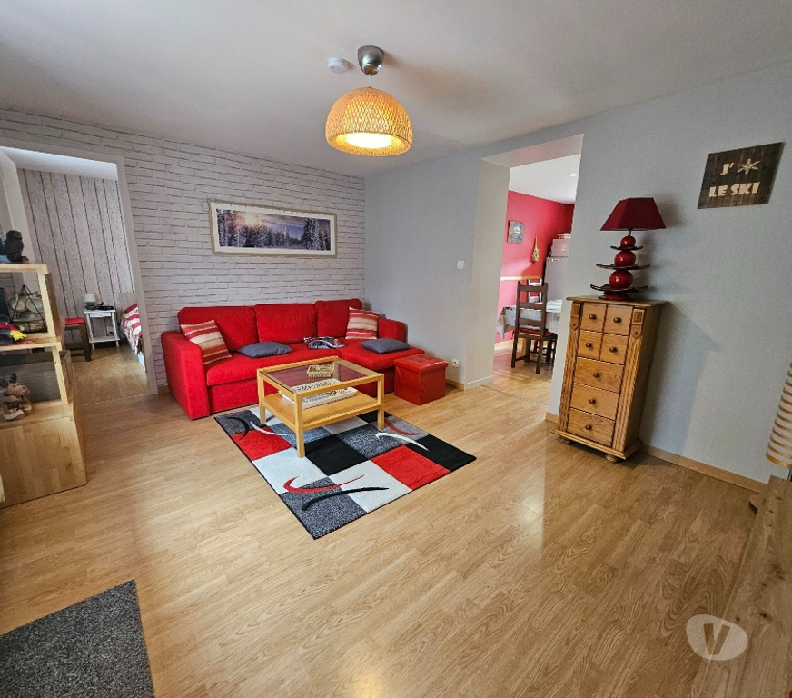 Appartement a vendre France - Photos Vivastreet HAUTES-VOSGES - VENTRON - Appartement T3, garage et jardin