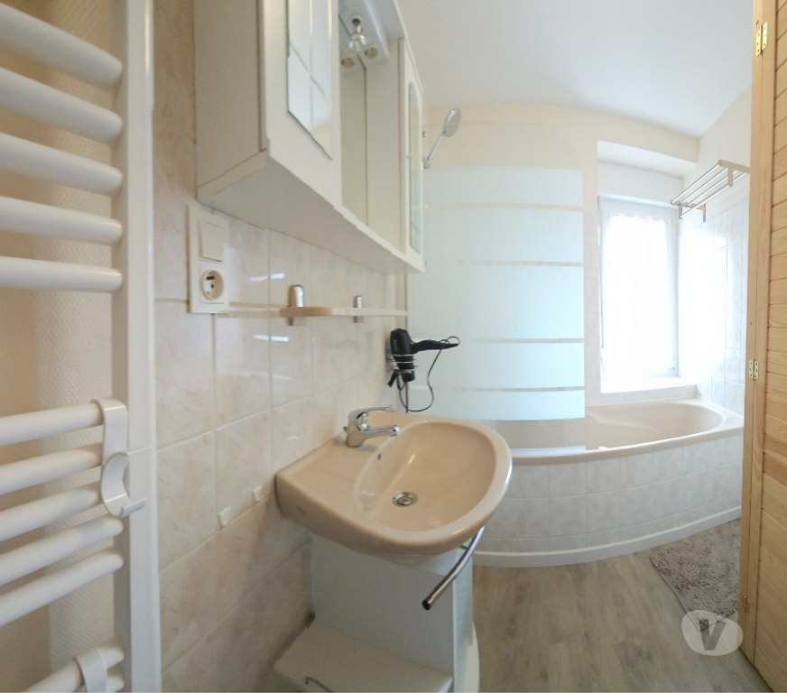 Appartement a vendre France - Photos Vivastreet HAUTES-VOSGES - VENTRON - Appartement T3, garage et jardin