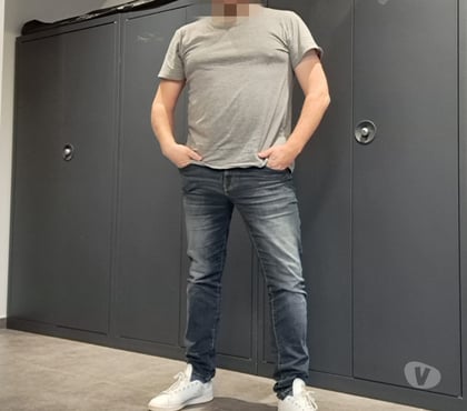 Sans lendemain Dinant-Centrum Dinant - Photos Vivastreet Daddy s'exhibe et se touche devant F