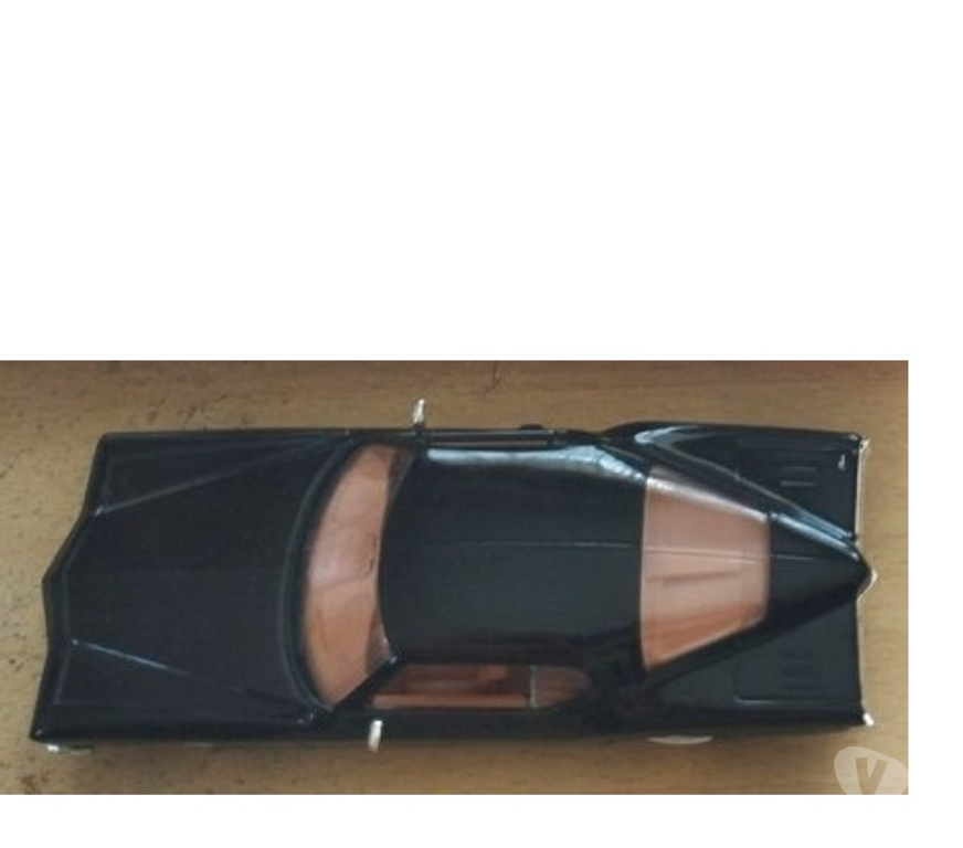 Collections Manage - Photos Vivastreet A vendre voitures miniatures 1-43è