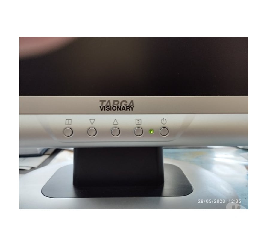 Image & son Manage - Photos Vivastreet A vendre Ecran Targa LCD 19 pouces pour PC