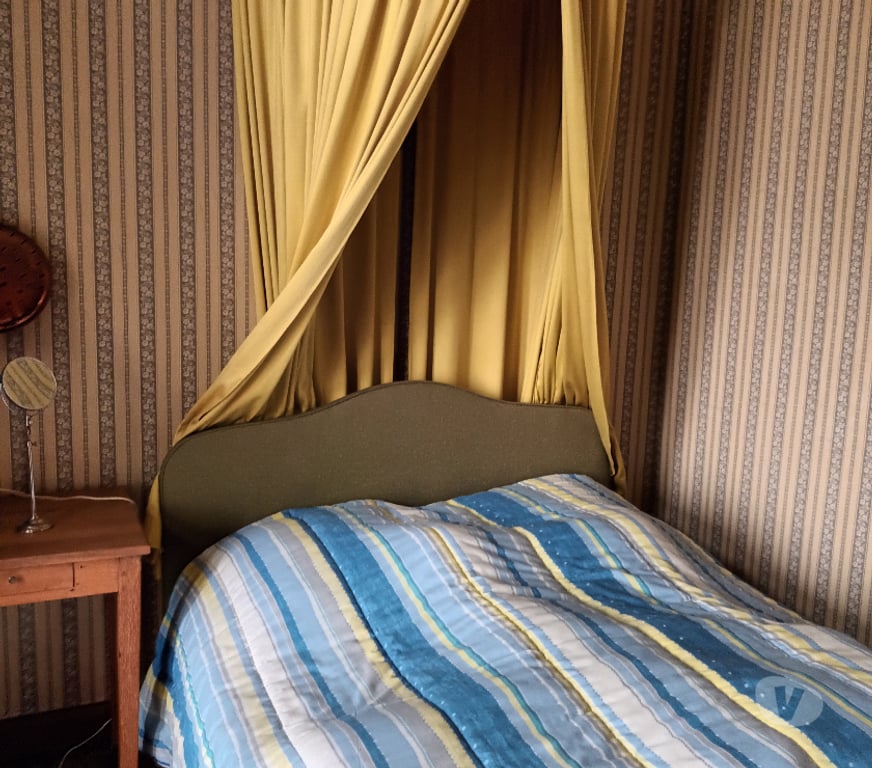 Meubles & Décoration Angre - Photos Vivastreet lit avec ciel de lit