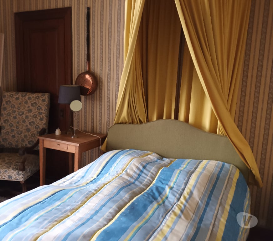 Meubles & Décoration Angre - Photos Vivastreet lit avec ciel de lit