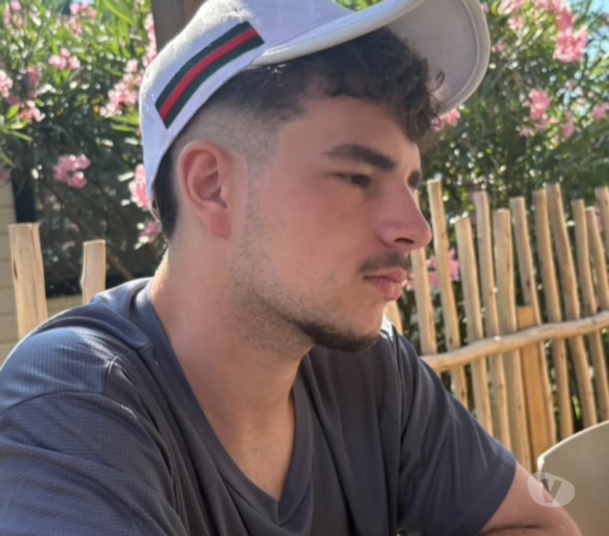 exhib Mons Nimy - Photos Vivastreet Jeune homme de 19ans cherche de l’expérience