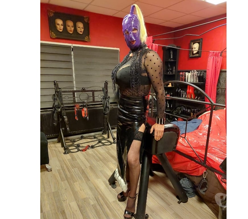 exhib Ath Ath-Centrum - Photos Vivastreet soirée bdsm le samedi 20