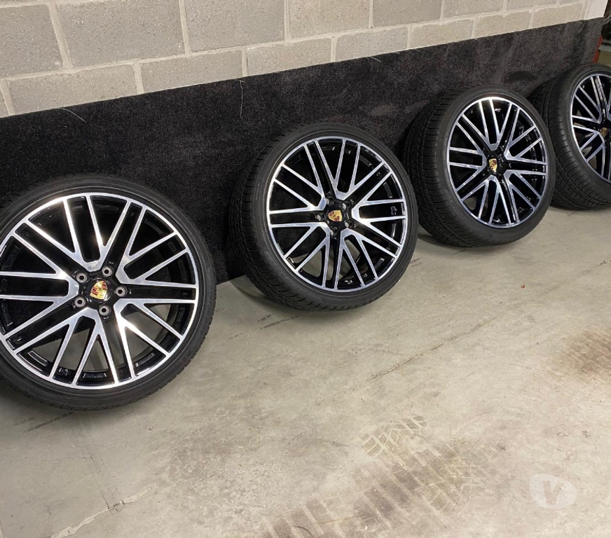 Pièces et services auto Lasne - Photos Vivastreet Kit hiver jantes et pneus Porsche Cayenne