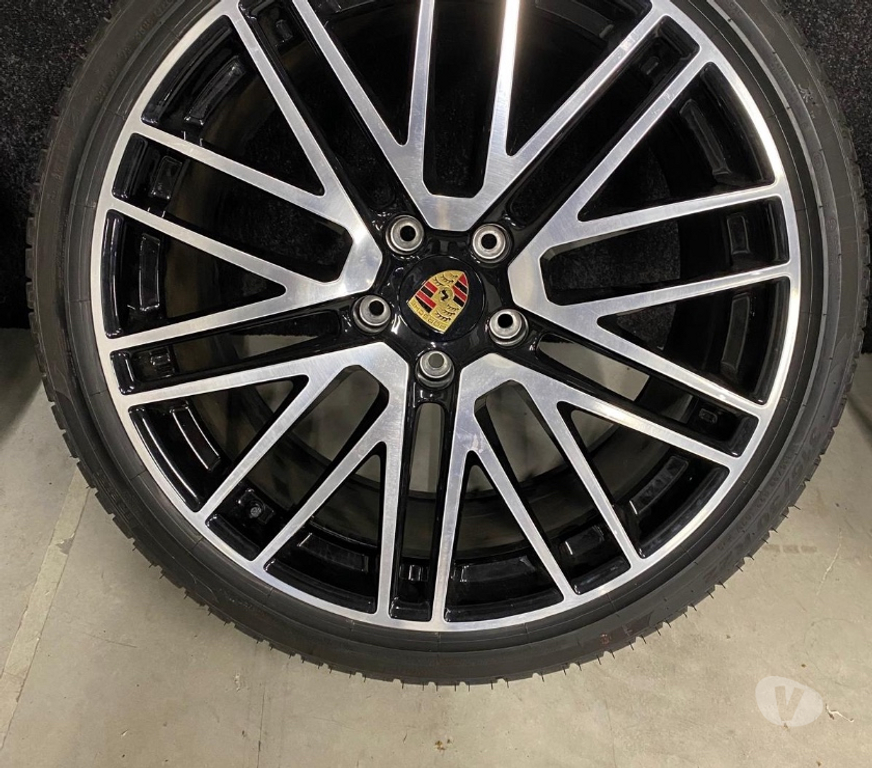 Pièces et services auto Lasne - Photos Vivastreet Kit hiver jantes et pneus Porsche Cayenne