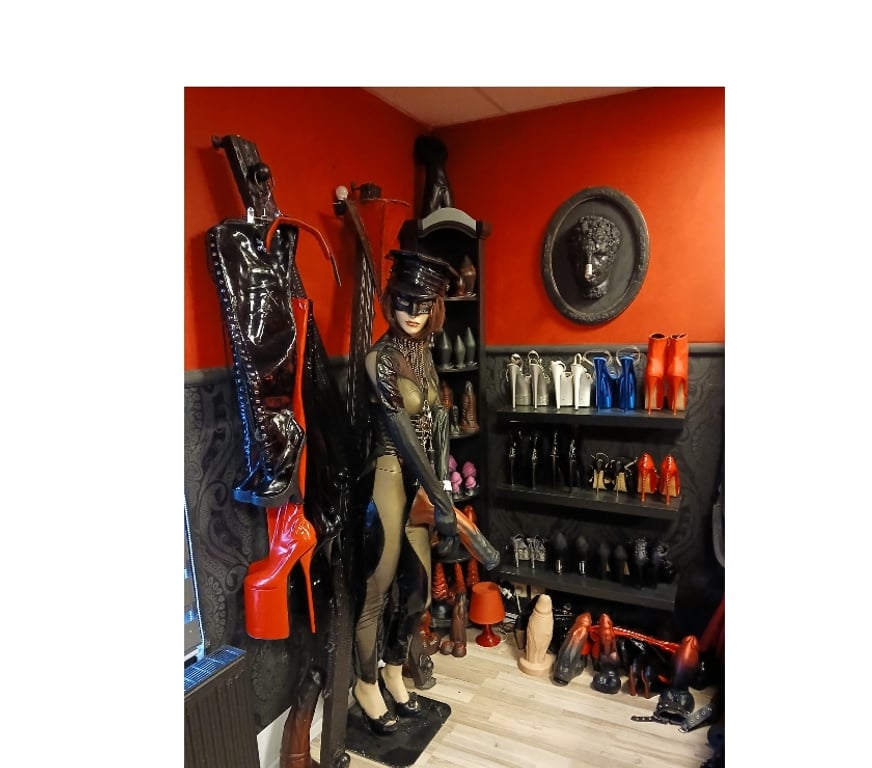 Gay Ath Ath-Centrum - Photos Vivastreet soirée bdsm en donjon privé le samedi 20 12