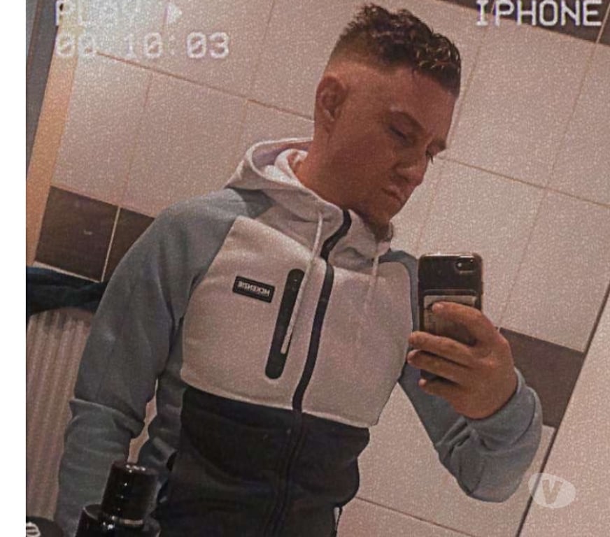 Gay Charleroi Charleroi-Centrum - Photos Vivastreet Passif masculin pour actif masculin