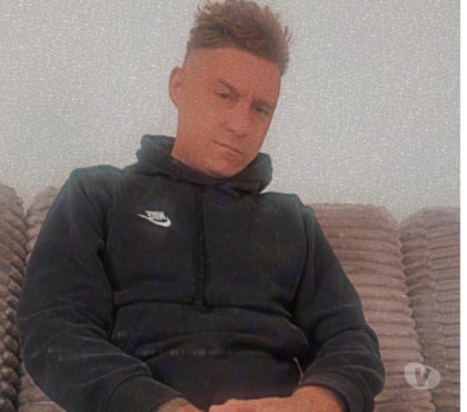 Gay Charleroi-Centrum Charleroi - Photos Vivastreet Passif masculin pour actif masculin