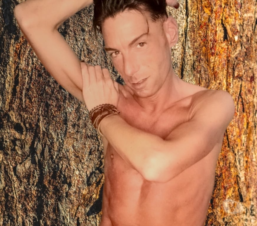 Gay Liège Liège-Centrum - Photos Vivastreet Recherche moment fun, voir rėgulier