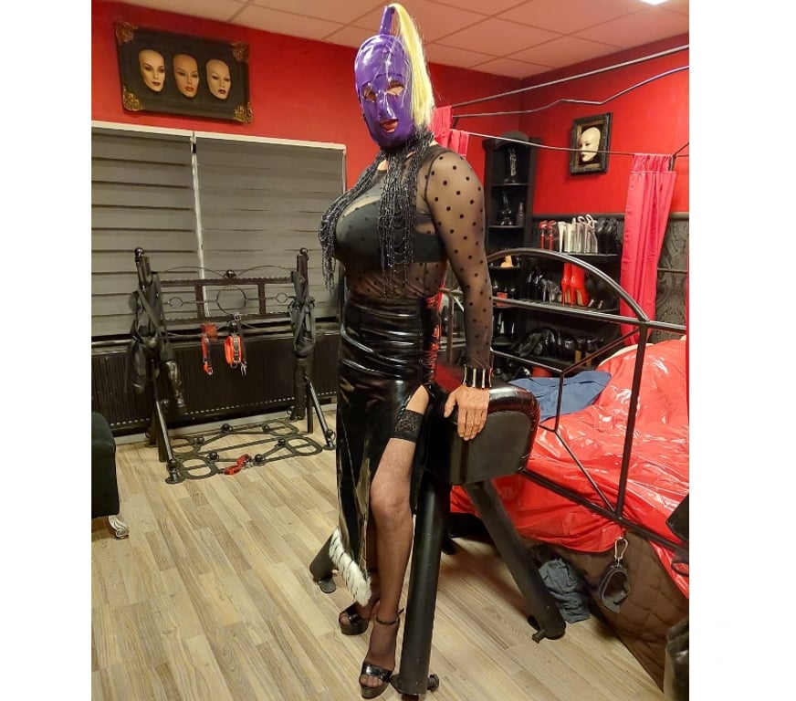 Gay Ath Ath-Centrum - Photos Vivastreet soirée bdsm en donjon privé le 20 12