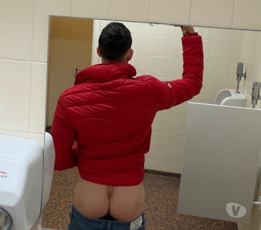 Gay Charleroi Charleroi-Centrum - Photos Vivastreet Couple cherche un gars Max 42 ans