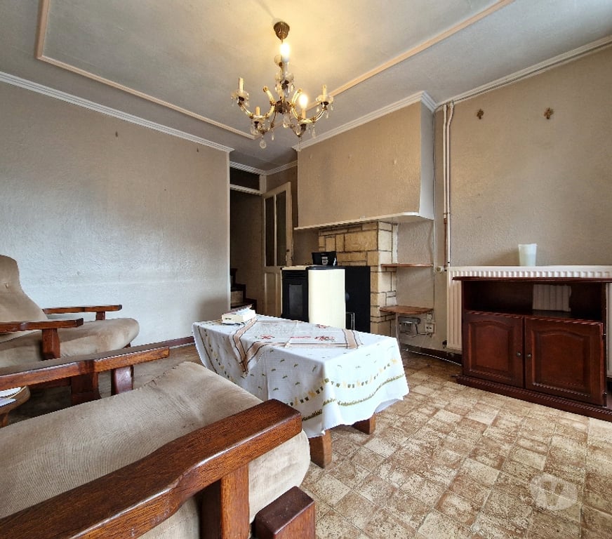 Annonce maison Bouillon Bouillon-Centrum - Photos Vivastreet BOUILLON : Belle maison mitoyenne avec terrasse.