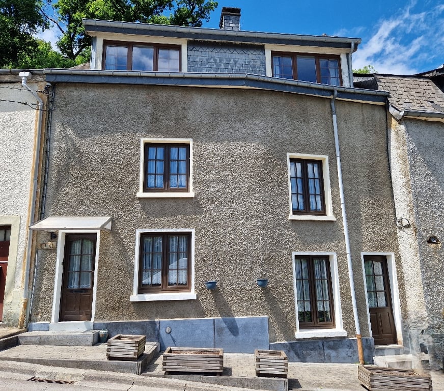 Annonce maison Bouillon Bouillon-Centrum - Photos Vivastreet BOUILLON : Belle maison mitoyenne avec terrasse.