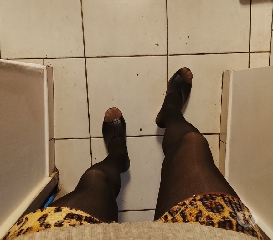 exhib Jambes Jambes-Centrum - Photos Vivastreet Sissy sexy recherches plan hot sur Namur