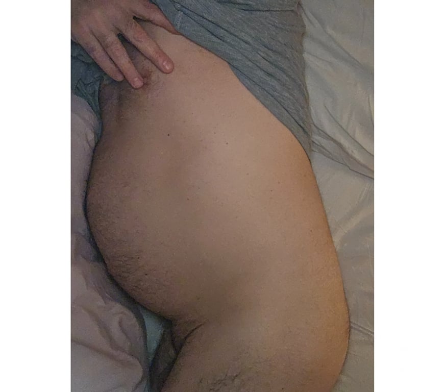 Gay Woluwe-Saint-Lambert - Photos Vivastreet i occasionnel cherche actif pour son cul serre1