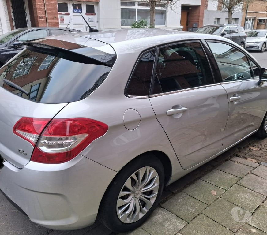 Voiture à vendre Anderlecht - Photos Vivastreet Citroen c4 ehdi 2012