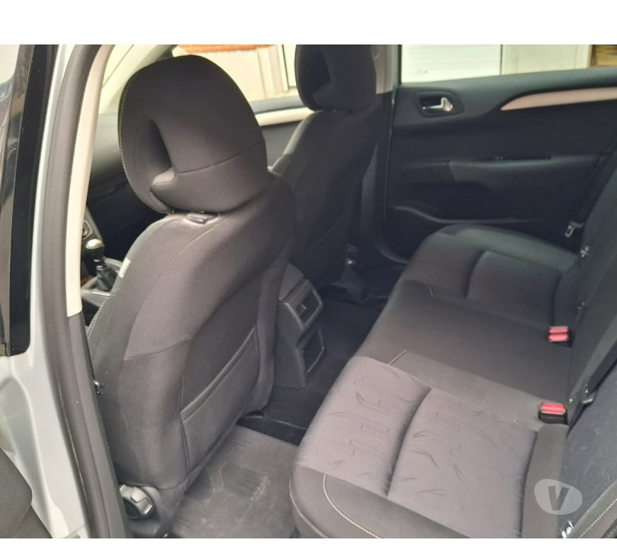 Voiture à vendre Anderlecht - Photos Vivastreet Citroen c4 ehdi 2012