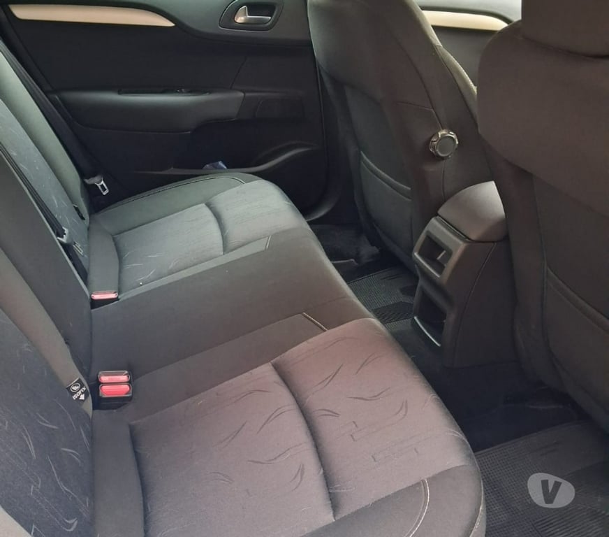 Voiture à vendre Anderlecht - Photos Vivastreet Citroen c4 ehdi 2012