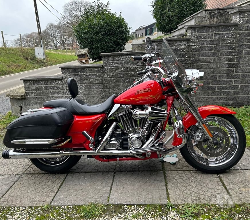 Motos Lennik - Photos Vivastreet HARLEY DAVIDSON ROAD KING CVO