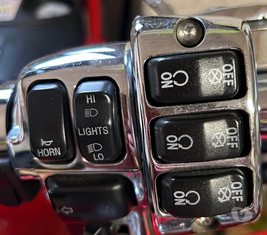 Motos Lennik - Photos Vivastreet HARLEY DAVIDSON ROAD KING CVO