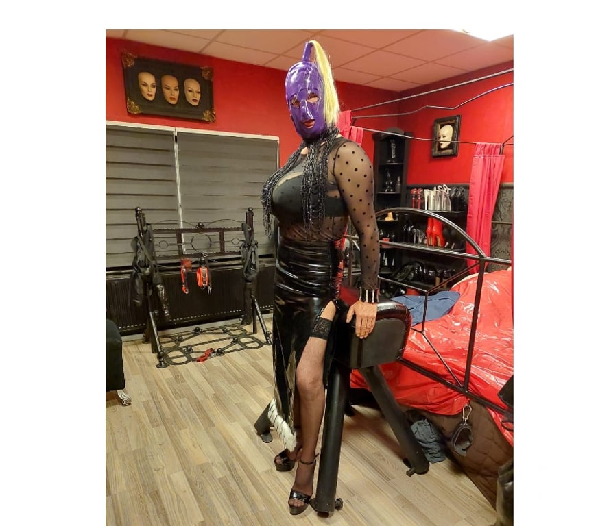 exhib Ath Ath-Centrum - Photos Vivastreet BDSM et fétichisme entre travesties