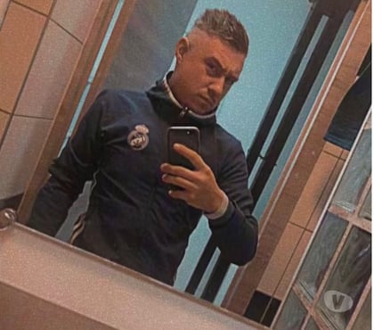 Gay Charleroi-Centrum Charleroi - Photos Vivastreet Passif masculin pour actif masculin