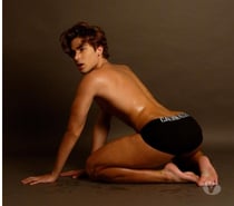 Trans(garçon ou fille)hétéro curieux mignon pour black