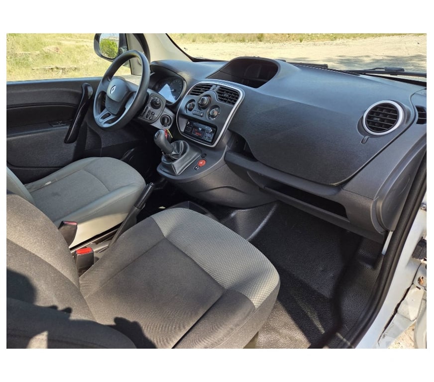 Véhicules commerciaux & utilitaires d'occasion Pont-de-Loup - Photos Vivastreet Renault Kangoo Maxi Double Cabine 81641km 1.5dci 90cv EURO6