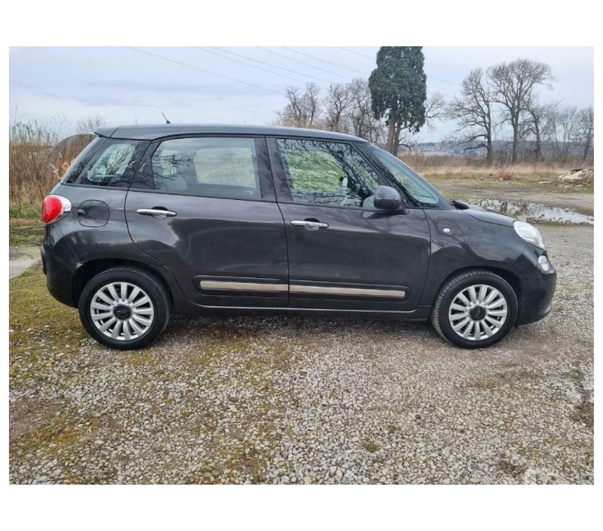 Voiture à vendre Pont-de-Loup - Photos Vivastreet Fiat 500L 2014 1.3JTD 85CV Airco Cruise control Grand écran