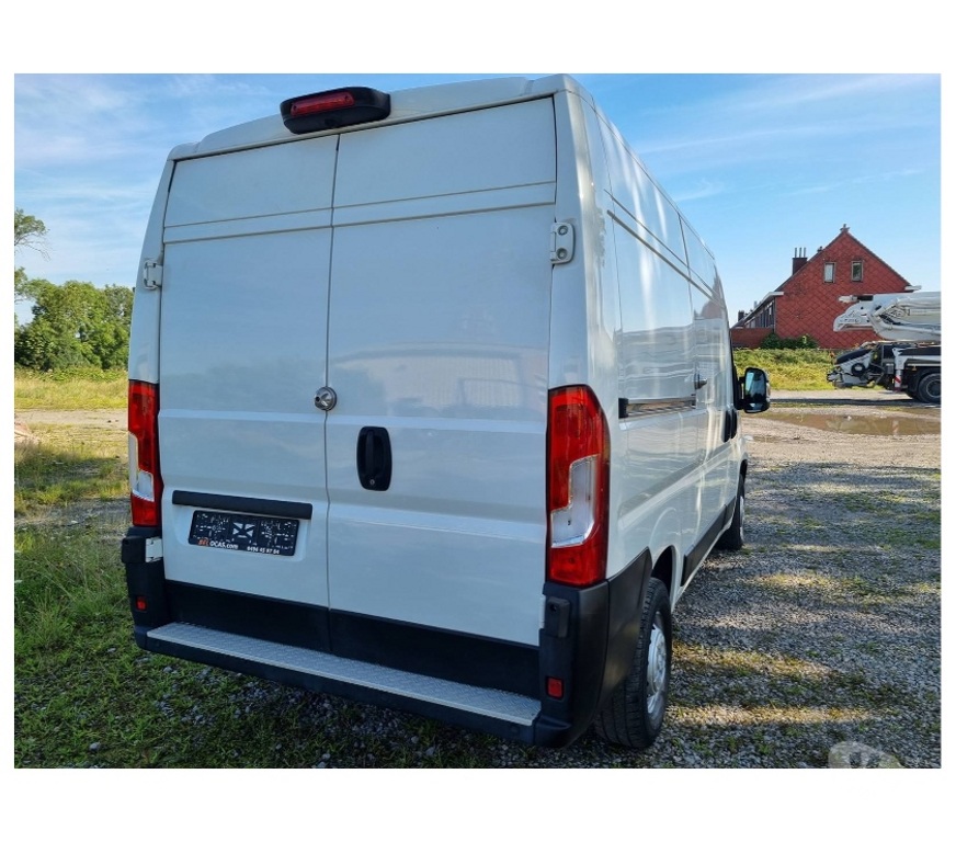 Véhicules commerciaux & utilitaires d'occasion Pont-de-Loup - Photos Vivastreet Peugeot Boxer 9 2021 L2H2 2.2hdi 136cv 46249km Airco Cruise