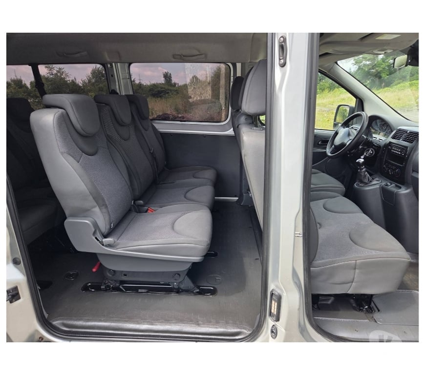 Véhicules commerciaux & utilitaires d'occasion Pont-de-Loup - Photos Vivastreet Peugeot Expert 9places Minibus 2.0hdi 130cv 94kw Airco Cruis