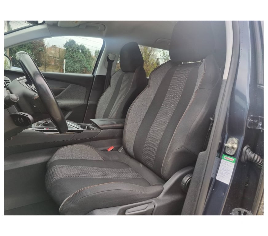 Voiture à vendre Pont-de-Loup - Photos Vivastreet Peugeot 5008 2018 1.6hdi 115cv euro6 Virtual cockpit Gps AC