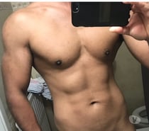 Beau étalon très bien membré reçois discrètement