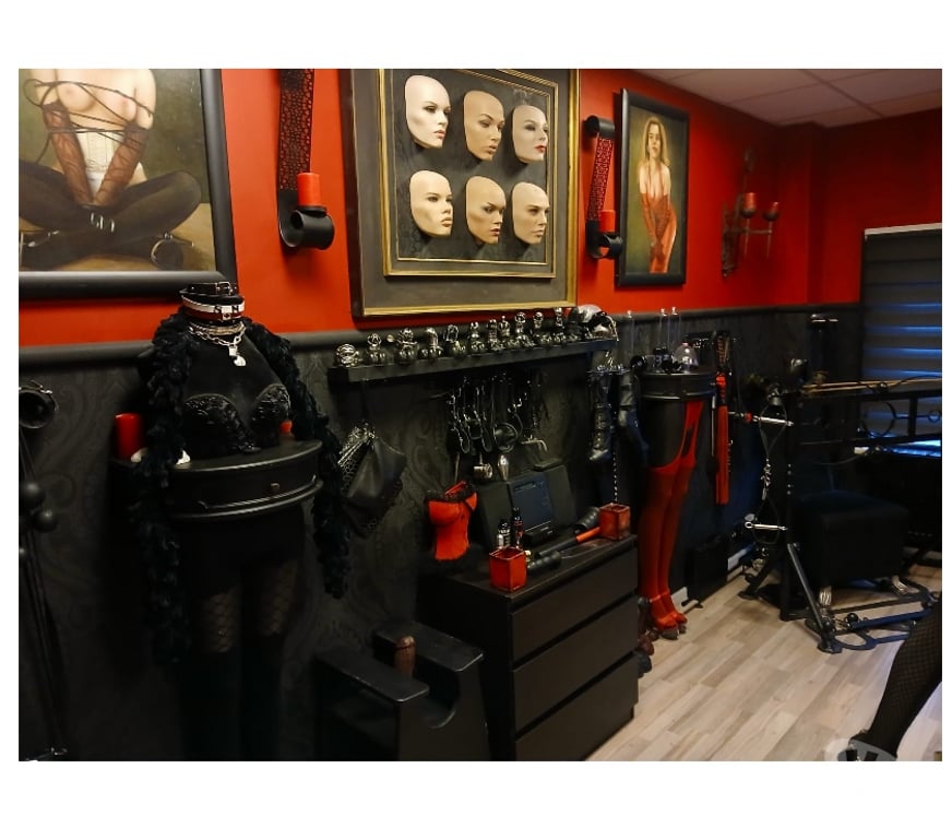 Gay Ath Ath-Centrum - Photos Vivastreet BDSM et fétichisme entre travesties