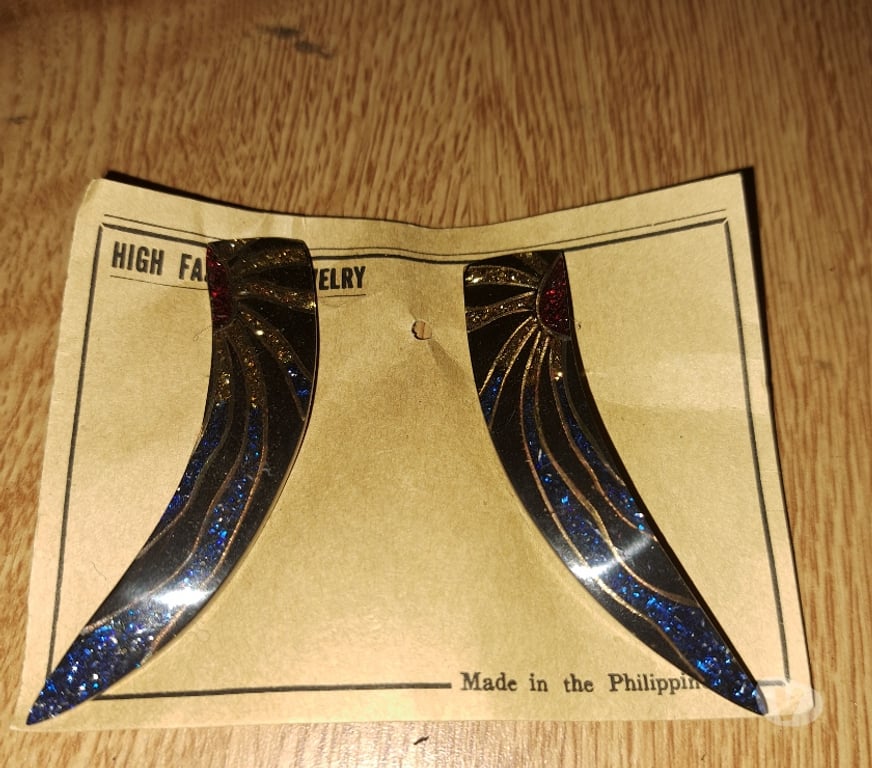 Bijoux occasion Libramont - Photos Vivastreet Avendre Divers bijoux