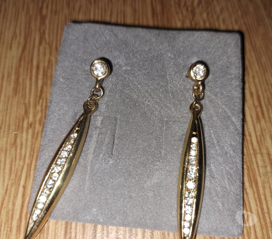 Bijoux occasion Libramont - Photos Vivastreet Avendre Divers bijoux