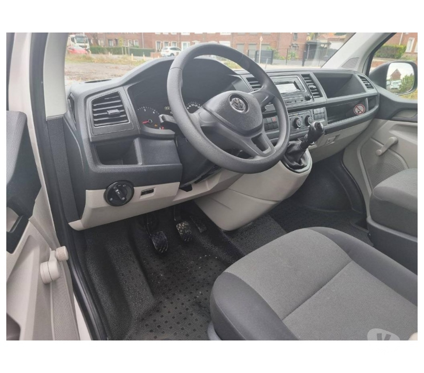 Véhicules commerciaux & utilitaires d'occasion Pont-de-Loup - Photos Vivastreet Vw T6 Transporter 2 2019 2.0Tdi euro6 airco radar de recul