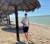 JH cherche à se découvrire Bi Gay hetero. je suis soumis