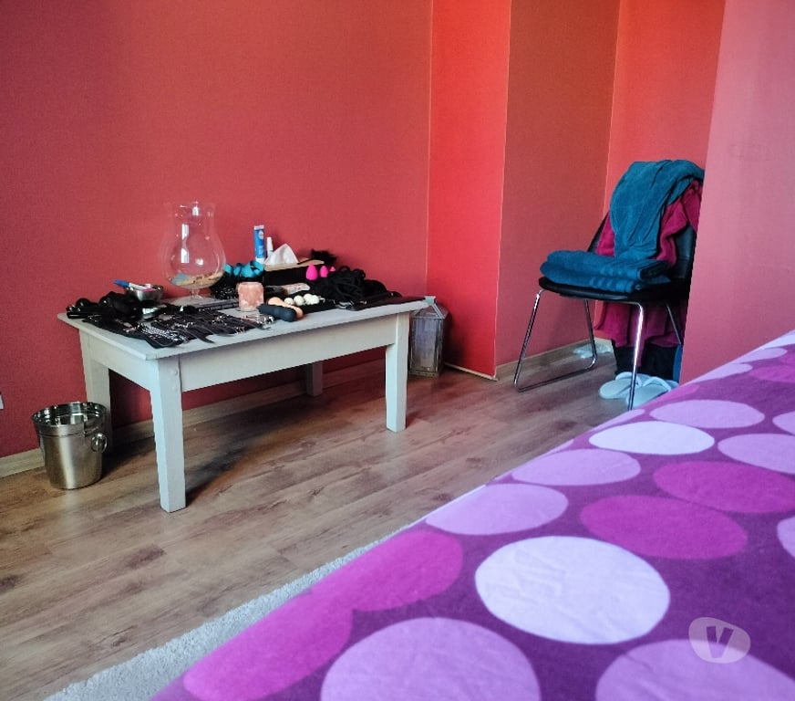 exhib Amay - Photos Vivastreet Maître Mûr recrute soumise sans collier et sans limites !