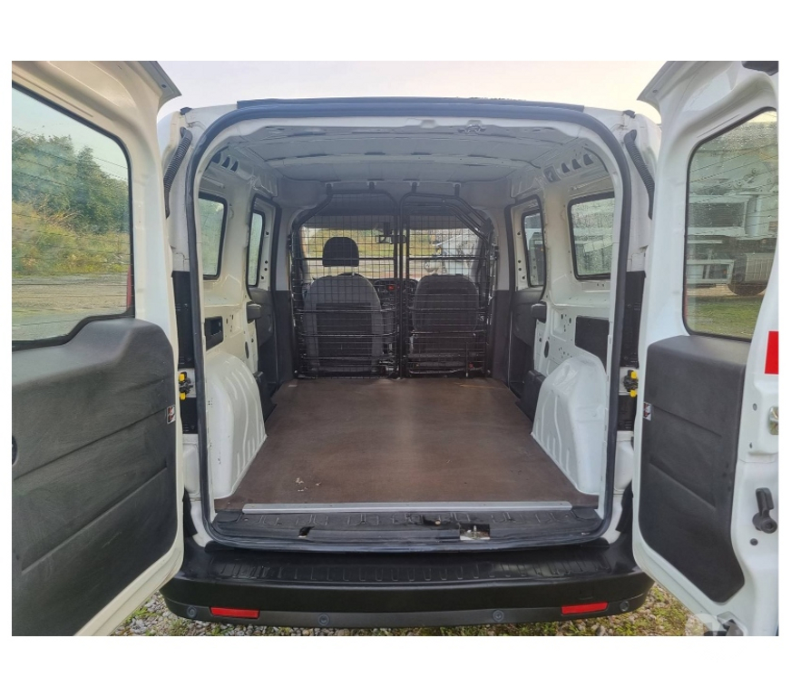 Véhicules commerciaux & utilitaires d'occasion Pont-de-Loup - Photos Vivastreet Fiat Doblo L2 long châssis 7 2017 Euro6 1.3jtd 95cv 93740KM