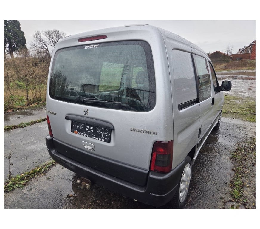 Véhicules commerciaux & utilitaires d'occasion Pont-de-Loup - Photos Vivastreet Peugeot Partner Grise 2007 2.0hdi 66kw 90cv 194000km...