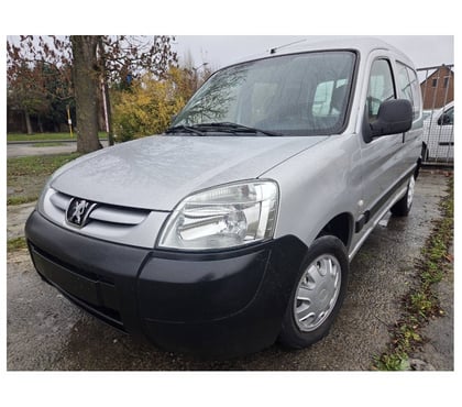 Utilitaires - Photos Vivastreet Peugeot Partner Grise 2007 2.0hdi 66kw 90cv 194000km...