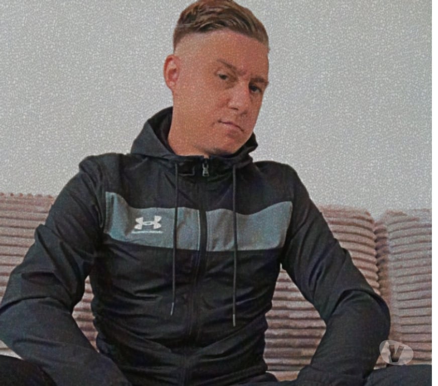 Gay Charleroi Charleroi-Centrum - Photos Vivastreet Passif masculin , pour actif masculin