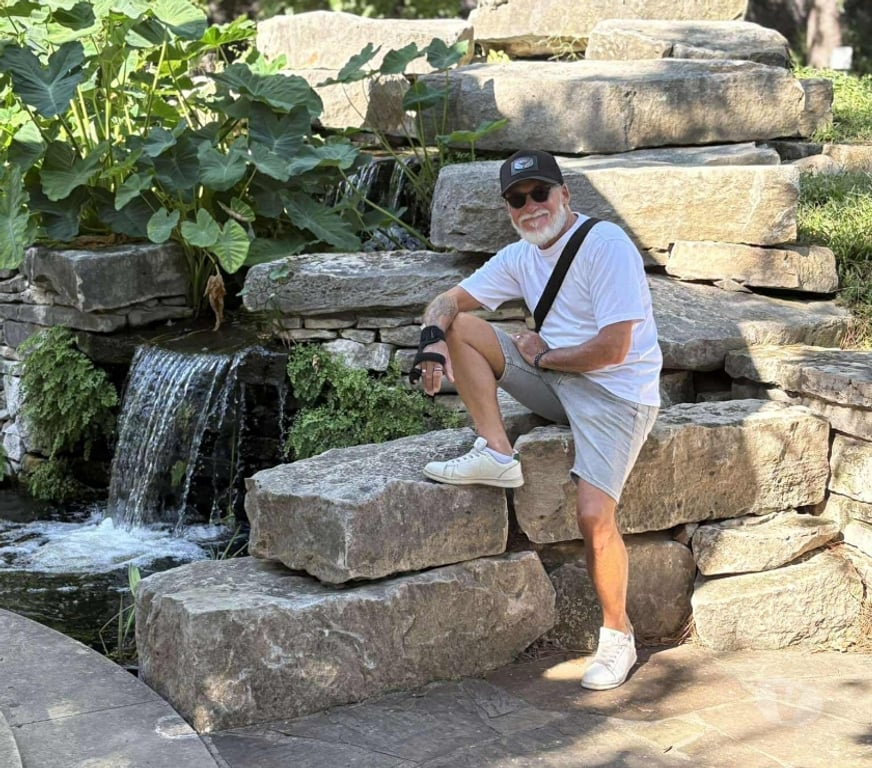 Gay Laeken - Photos Vivastreet Recherche actif directe