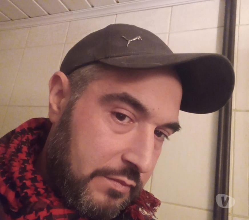 exhib Binche Binche-Centrum - Photos Vivastreet Recherche femme élégante ''